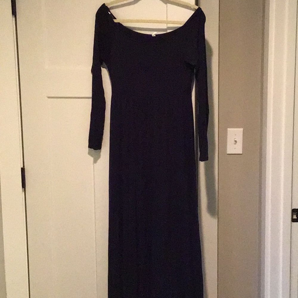 Pinkblush Navy off shoulder maternity maxi dress size L